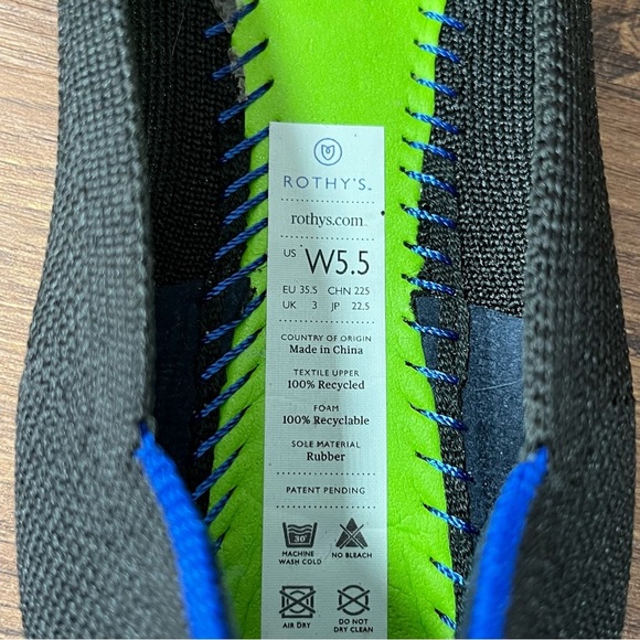 Rothy’s Black Slip-On Round Toe Flats Women’s Size 5.5 Shoes - Picture 9 of 10